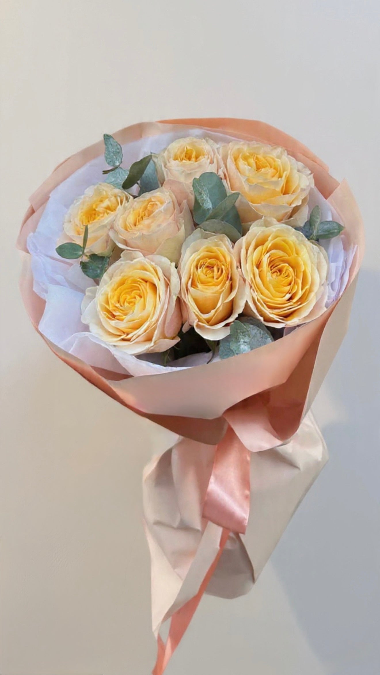 Malá kytice žlutých růží